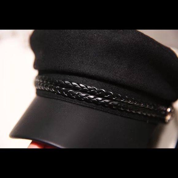 Retro Newspaper Fisherman Cabbie Hat - Picture 5 of 6